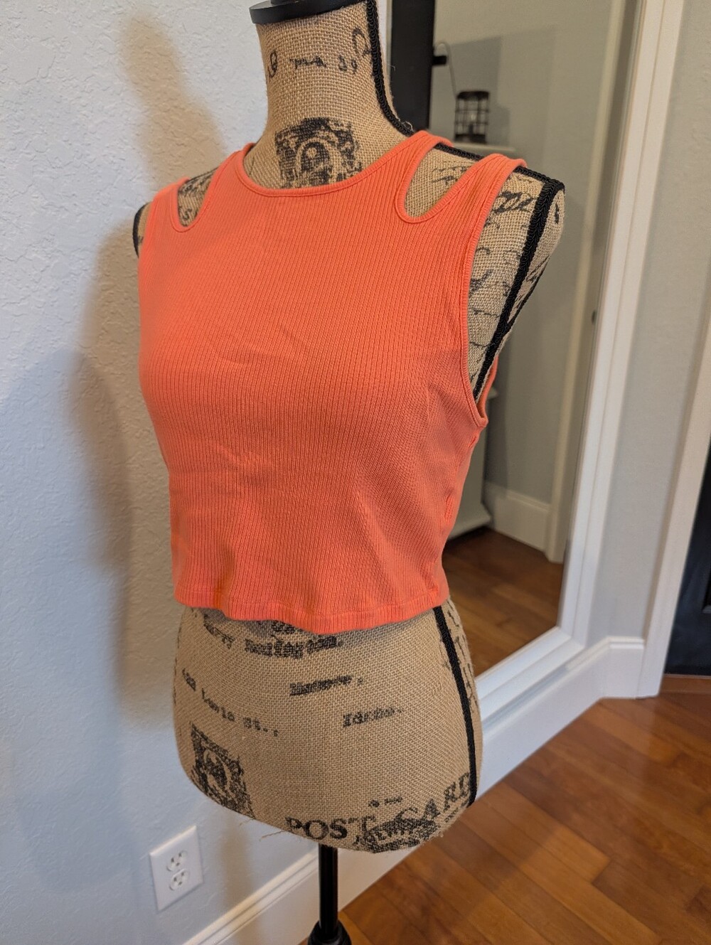 AEO Ribbed Cutout Crop Tank Top